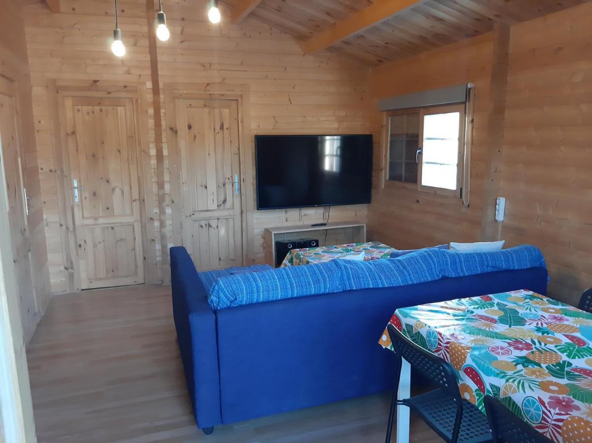 Cabana Blanca Roche Lucia Кониль-де-ла-Фронтера Экстерьер фото